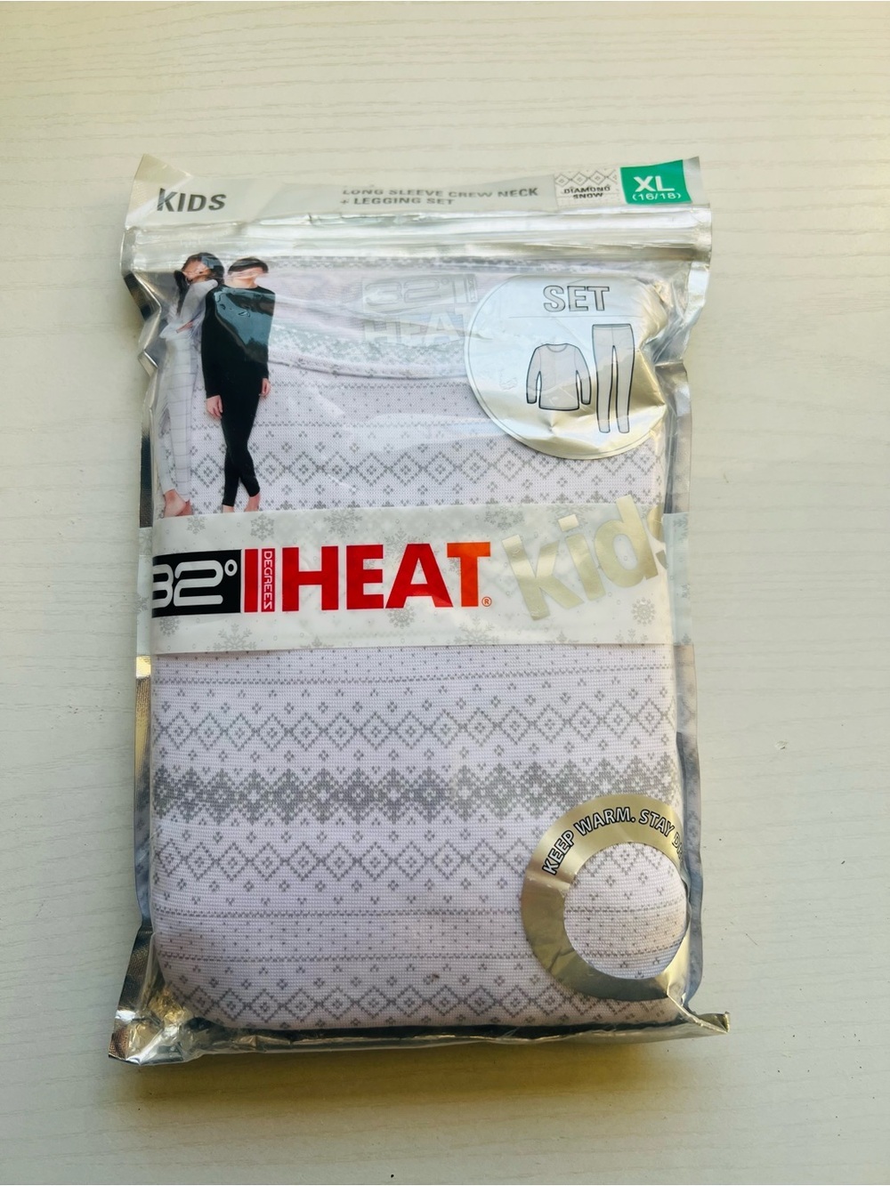 32 Degrees Kids White and Gray Patterned Thermal Set